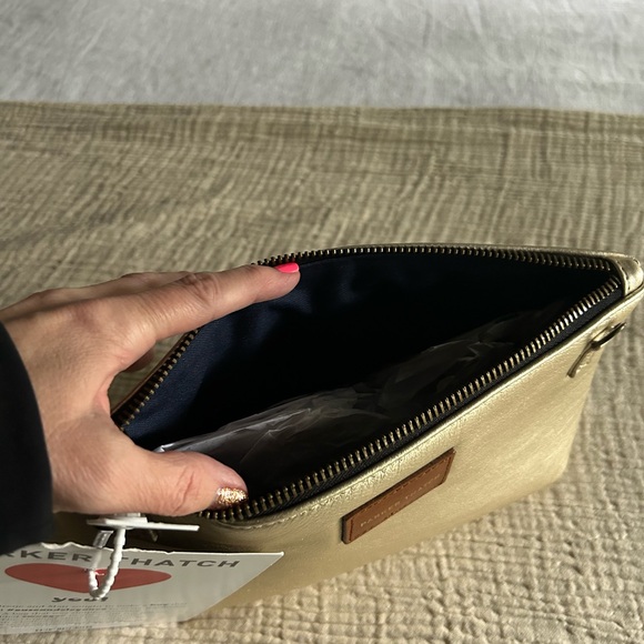 Parker Thatch Bella Clutch in Platinum. - Picture 6 of 11